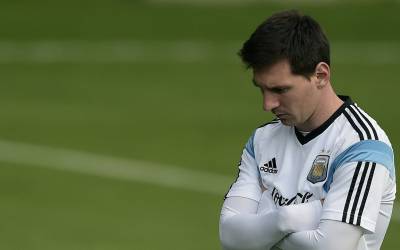 Lionel Messi 4 maç ceza aldı