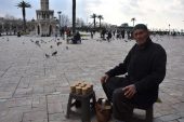 İzmir Konak’da yem satan amcaya belediye özür diledi