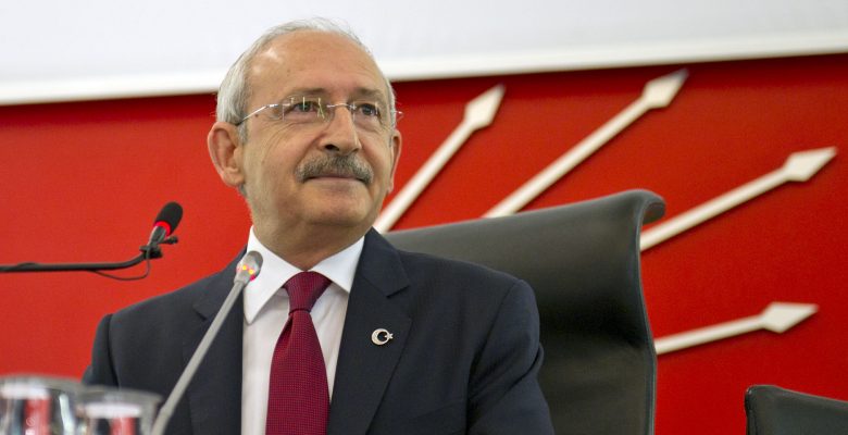 Kılıçdaroğlu canlı yayında evet çadırını anlattı