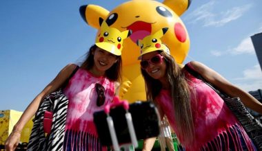 Pokemon Go Hayranları Yokohama Festivalinde Dev Pikachus’a Katıldı