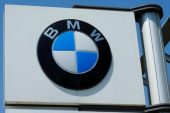 BMW, araba anahtarlarının yerine cep telefonu uygulamaları yapılabileceğini söylüyor