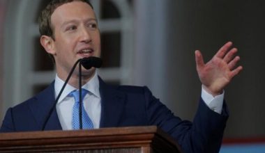 Facebook’un Zuckerberg kritik Trump tweet’inden sonra şirketi koruyor