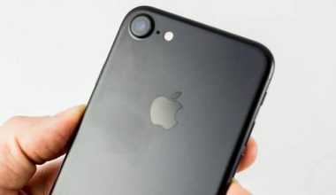 Yeni iPhone kitlelere yüz tanıma özelliği