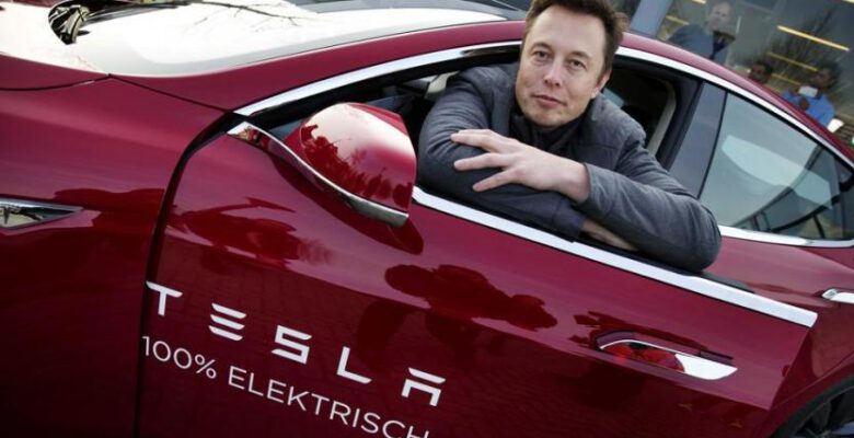 Tesla’da hedefe ulaşılamayınca işçiler kovuldu