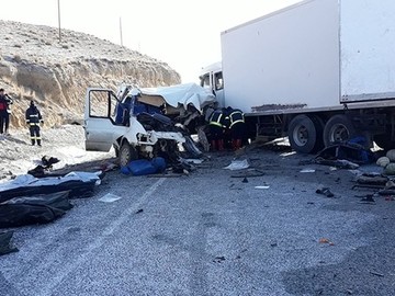 Van’da Büyük Kaza 8 Ölü