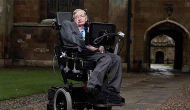 Aile, arkadaşlar Stephen Hawking’e veda etti
