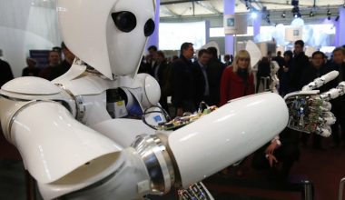Bir robotla röportaj: AI devrimi insan kaynağına çarpıyor