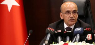 Türkiye maliye bakanı İstanbul’da onlarca uluslararası yatırımcıyla görüştü