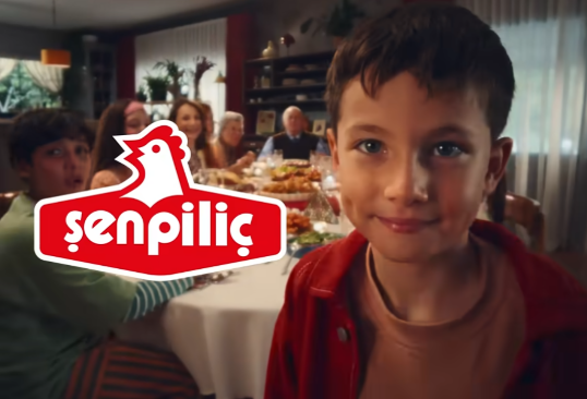 Omuz hareketleri ve müziğiyle sosyal medya gündem oldu!