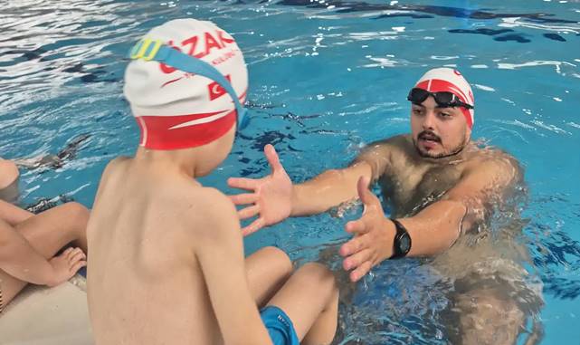 Antalya Yüzme Kursu ve Antalya Yetişkin Yüzme Kursu: Sistemli Eğitimle Yüzme Öğrenmek