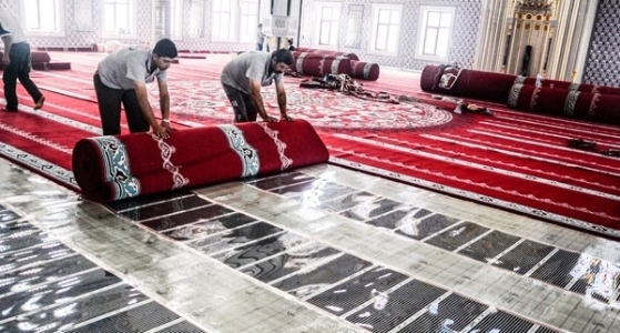 Cami Halısı Seçimi Neden Uzun Vadeli Bir Yatırım Olarak Görülmeli?